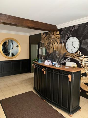 Logis Domaine Du Prieure Hotel Tonnay-Boutonne Exterior foto
