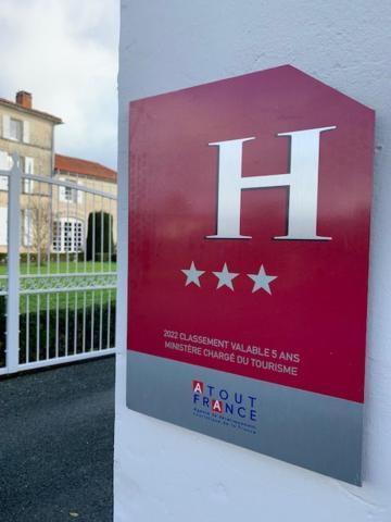 Logis Domaine Du Prieure Hotel Tonnay-Boutonne Exterior foto