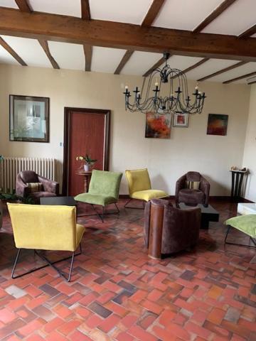 Logis Domaine Du Prieure Hotel Tonnay-Boutonne Exterior foto