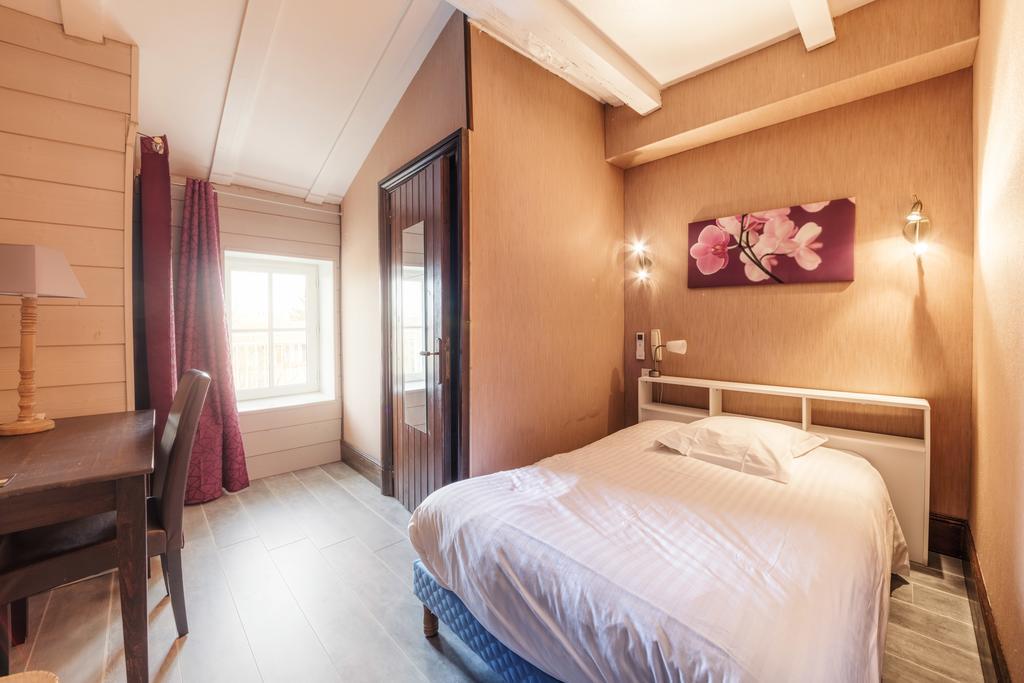 Logis Domaine Du Prieure Hotel Tonnay-Boutonne Exterior foto