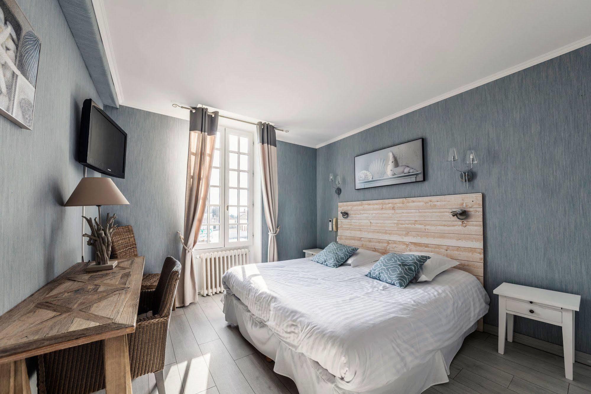 Logis Domaine Du Prieure Hotel Tonnay-Boutonne Exterior foto